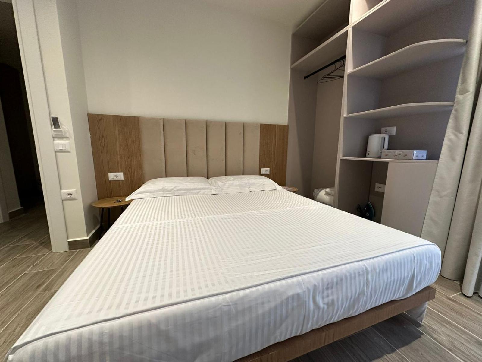 Oni Rooms Saranda Sarandë Exterior foto