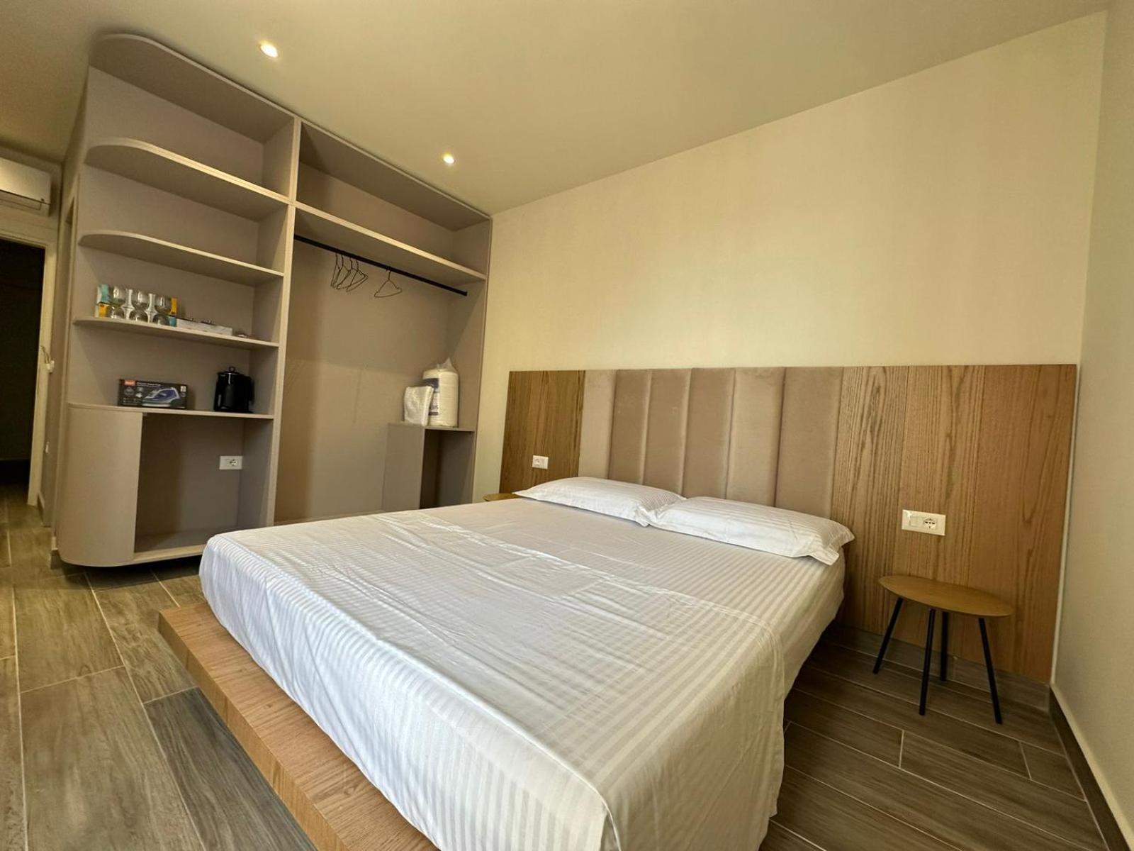 Oni Rooms Saranda Sarandë Exterior foto